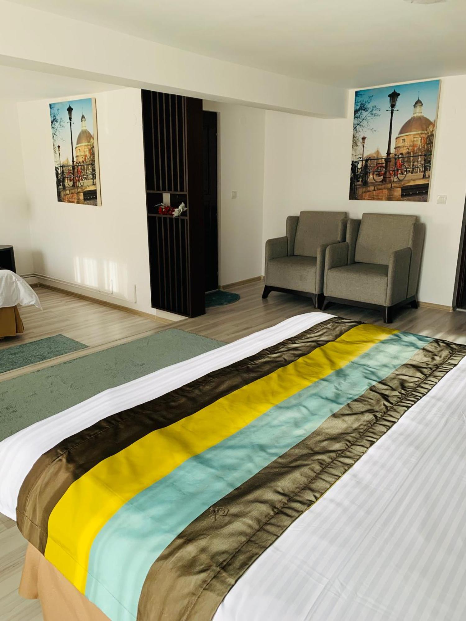 Casa Lazar Bed and Breakfast Topliţa Buitenkant foto