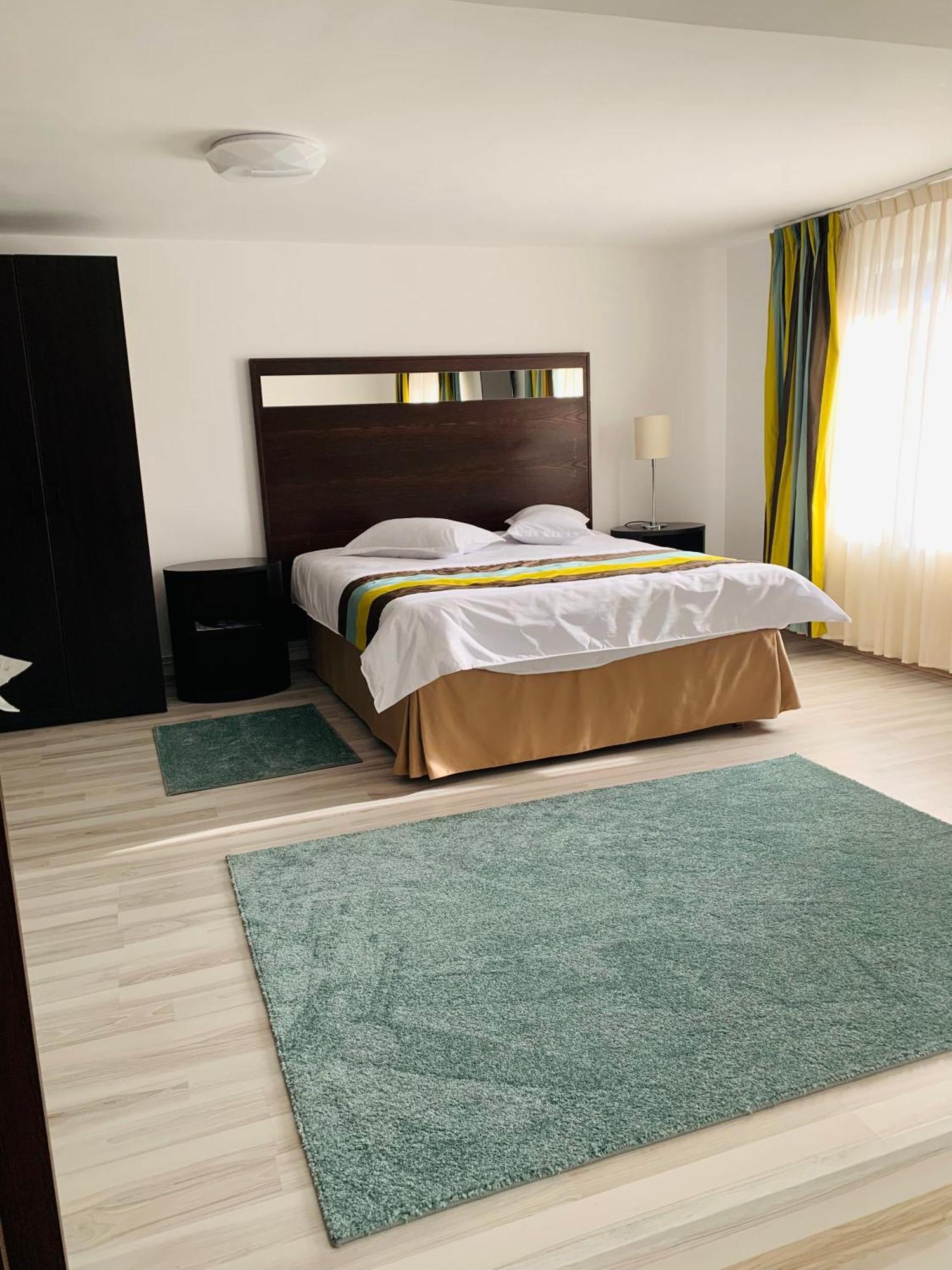 Casa Lazar Bed and Breakfast Topliţa Buitenkant foto